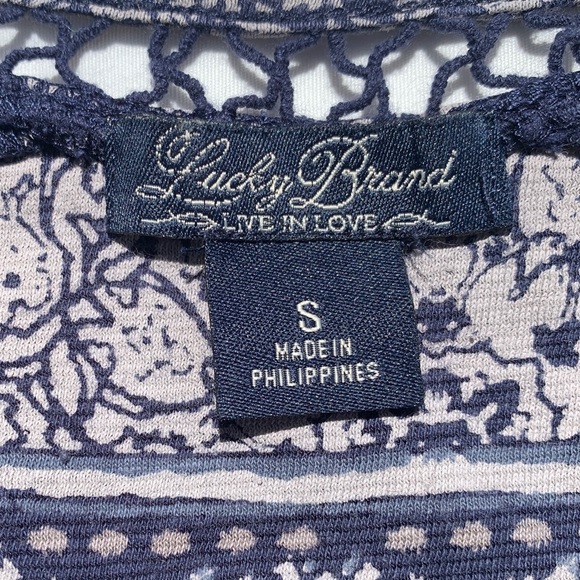 Lucky Brand Crochet Tank Top S Navy Blue Gray Paisley V Neck Sleeveless Boho - Picture 5 of 12